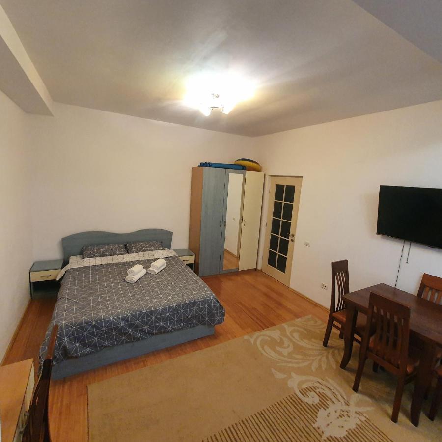Apartament O Camera Mamaia Apartment ภายนอก รูปภาพ